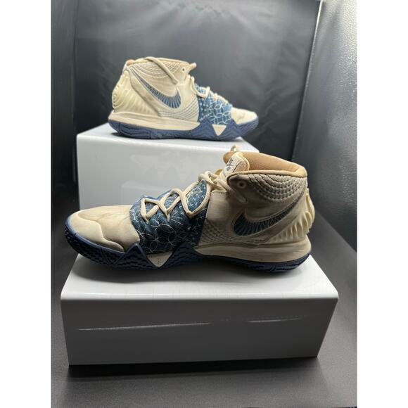 Nike Kyrie 5 Hightop Sneakers - Blue and White - Size 9M